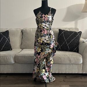 Lulu's Black Floral V-Neck Spaghetti Strap Maxi Dress